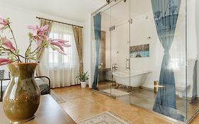 Apartamenty w Dworku Cheval